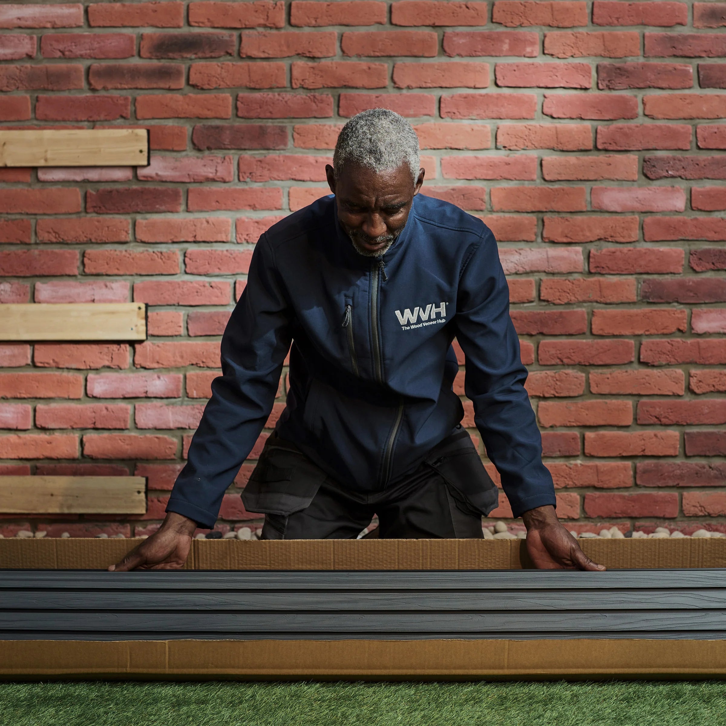 Plaank® Black Joist Screws for Exterior Composite Slat Wall Panels